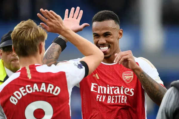 Lozano y compañia se juegan su pase a la siguiente ronda.