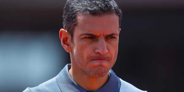 Lozano y el jugador que podría mandar a la banca del Tri