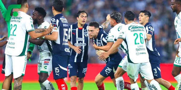 Lucas Ocampos enojado (Fuente: MEXSPORT)