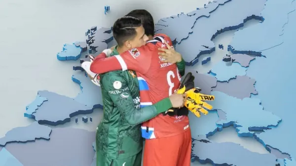 Luis Ángel Malagón y Kevin Mier