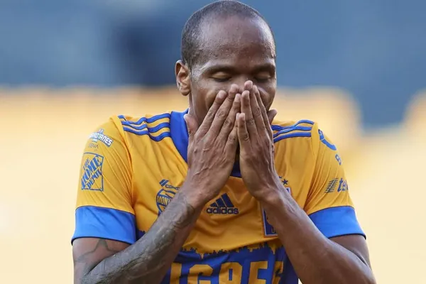 Luis Quiñones no quiere quedarse en Tigres tras la llegada de Miguel Herrera y le echa un guiño a otro club mexicano.