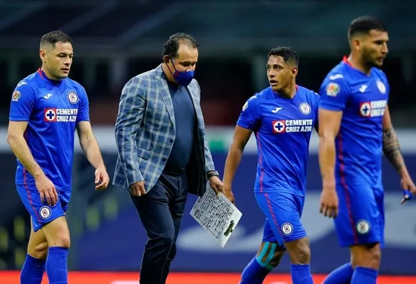 Luis Romo busca su salida a Europa y planteo la posibilidad de que si a su regreso el cuadro rojiblanco de Chivas lo busca, no le diría que no