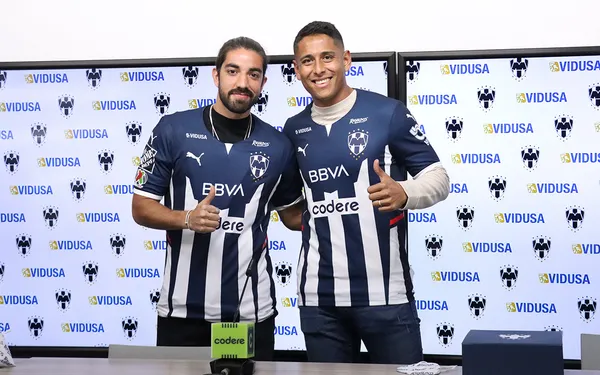Luis Romo fue presentado con Rayados y aprovechó para dejar muy mal parado al Cruz Azul.