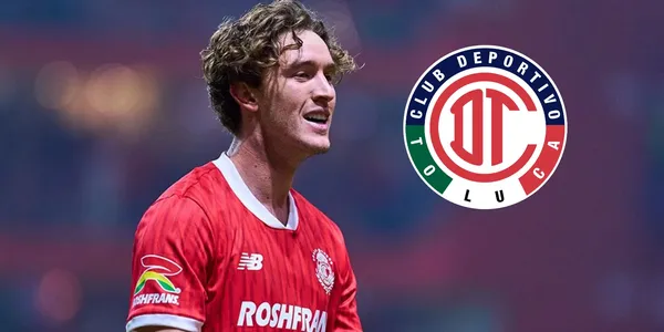 Marcel Ruiz junto al escudo del Toluca / FOTO OVACIONES