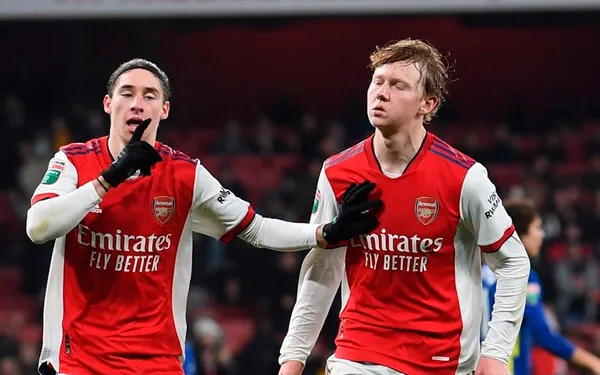 Marcelo Flores podría comenzar a considerar las ofertas que le realiza la Selección de Canadá