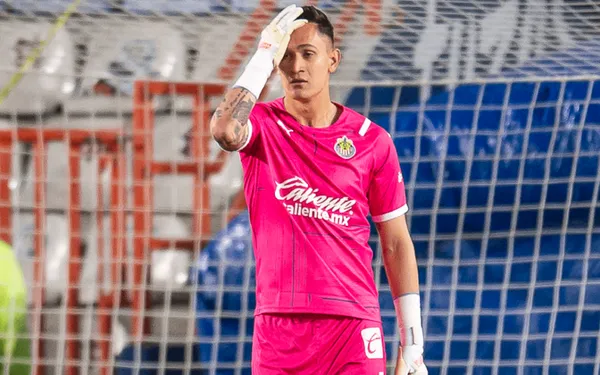 Marcelo Michel Leaño tomó una decisión en Chivas luego del terrible error de Raúl Gudiño ante el Pachuca.