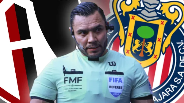 Marco Antonio Ortiz durante el clásico tapatío