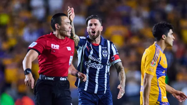 Marco Antonio Ortiz y Sergio Ramos (Foto: MEXSPORT)