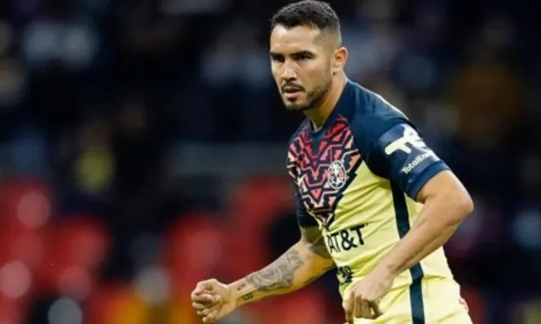 Mario Osuna en un partido en el estadio Azteca, con el América (Fuente: Imago)