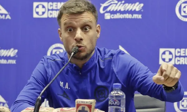 Martín Anselmi dialoga con los medios de comunicación en conferencia de prensa / Ovaciones