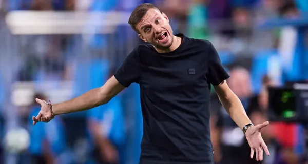 Martín Anselmi protesta en una jugada en contra de Cruz Azul (Fuente: Mexsports)