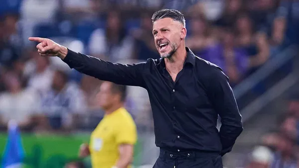 Martín Demichelis dirigiendo a Rayados (Foto: MEXSPORT)