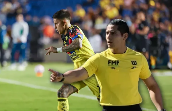 Martín Molina y jugadores/ Foto Club América.