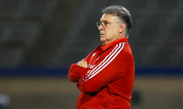 Martino deberá pensar muy bien quién será su tercer delantero para el Mundial