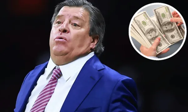 Miguel Herrera dirigiendo un partido de fútbol / Imago