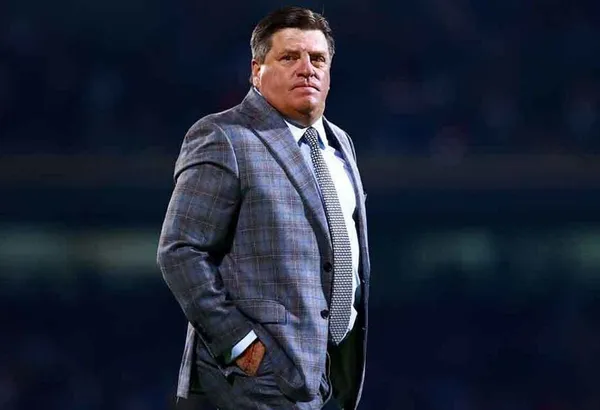 Miguel Herrera podría ser considerado de nuevo para un proyectó que le dejó 132 MDP, la selección mayor de México, que lo mantiene distraído de su club de Tigres, ahora solo falta esperar que resultados logra Martino en Qatar 2021