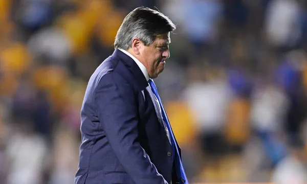 Miguel Herrera salió molesto del Universitario por el resultado y la reacción de la gente