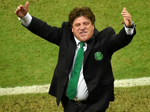 Miguel Herrera vio la falta de gol del Tri y le mandó un contundente mensaje a Gerardo Martino.