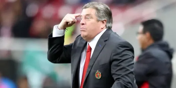 Miguel Herrera volvió a la que fue su casa pero no lo recibieron de la mejor manera.