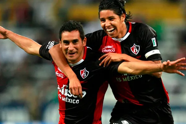 Miguel Zepeda terminó su carrera jugando para los Tiburones Rojos del Veracruz, sin embargo, sigue ligado al Atlas.