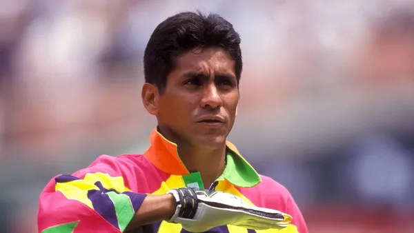 Mira el portero que le podría arrebatar del pódium a Jorge Campos como el mejor guardameta de la región.