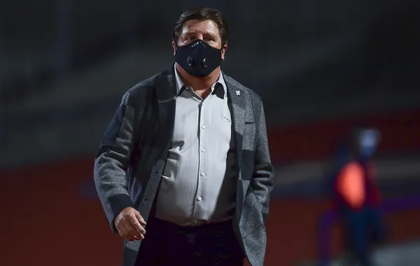 Mira lo que tuvo que hacer Miguel Herrera para evitar que lo multen