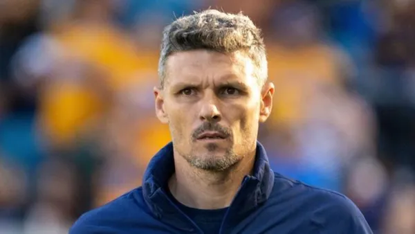 Monterrey y Fernando Ortiz no pudieron superar las semifinales contra Cruz Azul, pero el que con todo y eliminación sería renovado, según Santiago Fourcade, es Maxi Meza.