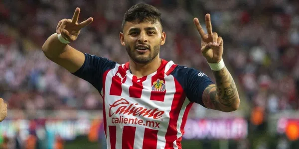 Muchos han criticado a Vega por sus declaraciones en Chivas, ahora el jugador rompe el silencio