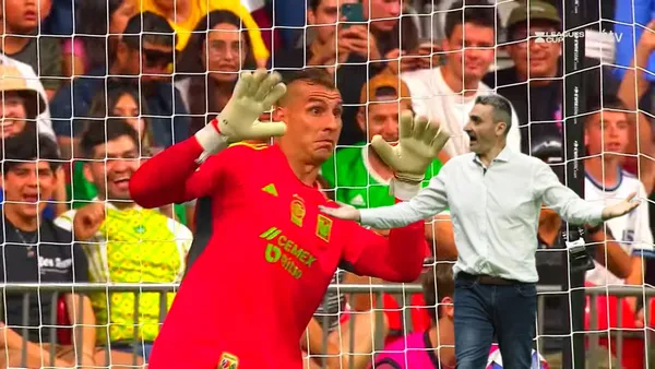 Nahuel se convirtió en la figura del partido en la tanda de penales