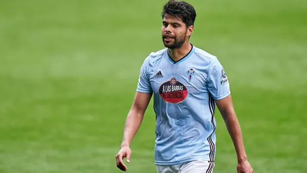 Néstor Araujo con la playera del Celta de Vigo (Foto: ESPN)