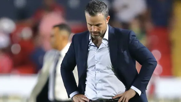 Ni bien llega Rafa Puente a los Pumas y el club ya tiene en mente la fecha de su salida del club.