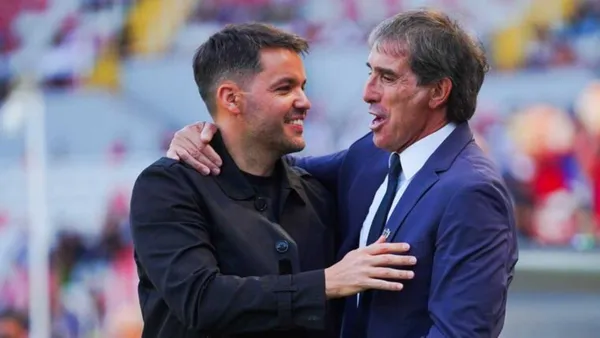 Nicolás Larcamón y Guillermo Almada (Foto: MEXSPORT)