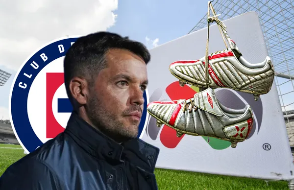 Nicolás Larcamón y tenis colgados/Foto Imago 7.