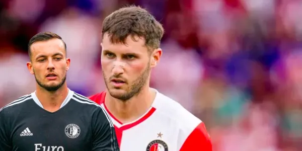 No aguantó, lo que dijo el arquero del Feyenoord del penal fallado de Giménez