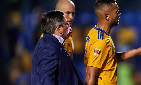 No tardó en encontrar los motivos por los que su equipo expuso tan feo espectáculo en el 'Uni'