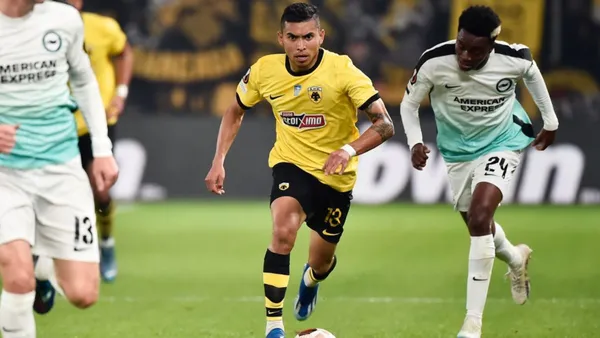 Orbelín Pineda está jugando con el AEK y rebelan porqué no llegaría a Chivas | Foto: Getty Images