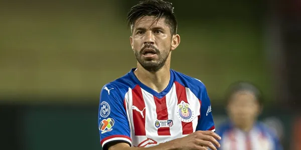 Oribe Peralta lleva una sequía goleadora importante en Chivas y su precio en el mercado va a la baja