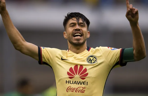 Oribe Peralta tendrá una nueva chance de demostrar su calidad, aunque no en un club que se esperaba.