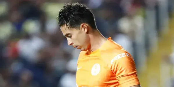 Óscar Jiménez tiene un pie fuera del América y el dinero que dejaría al club.