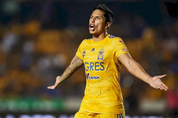 Otro club también busca los servicios del Titán