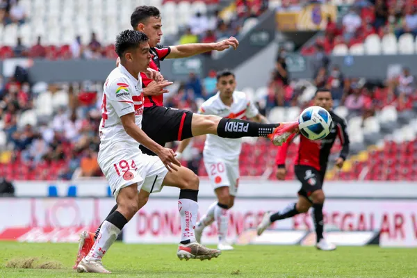 Otro técnico hará su debut en la Liga MX.