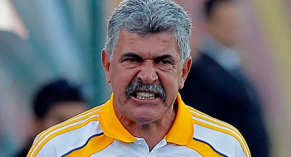 Para el Tuca, el tema está claro, a Martino le tiembla la mano, pero Ferretti empezaría la limpia con tres becados de Televisa.