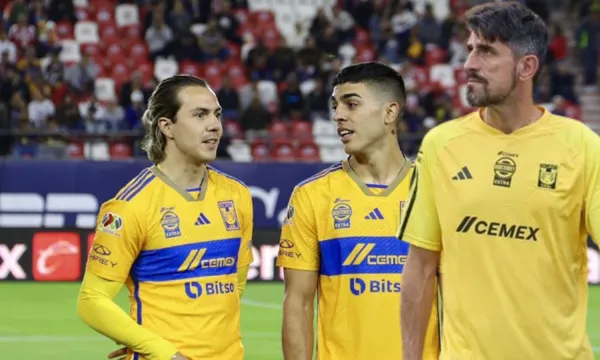 Paunovic en sus primeros ensayos en el esquema titular, usa a Córdova como extremo y a Brunetta, como volante centro. / Tigres UANL
