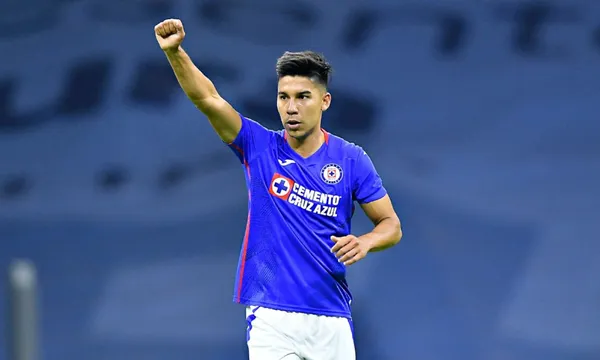 Pol Fernández festeja el gol que realizó con Cruz Azul (Fuente: ESPN)