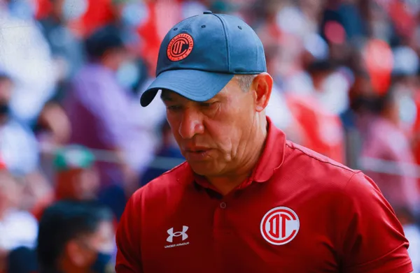 ¿Por qué el despido de Ambriz afectaría al Puebla? Conócelo en esta nota.