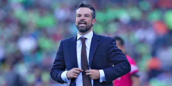 Rafael Puente del Rio da una lección de cómo se deben hacer las cosas en Pumas.