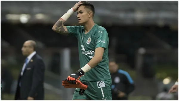 Raúl Gudiño perdió la titularidad en Chivas de Guadalajara por decisión de Víctor Vucetich y aunque se cuestionaba finalmente se da a conocer lo que hace el portero luego de entrenar