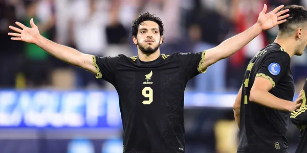 Raúl Jiménez en la Selección Mexicana / Foto: MEXSPORT