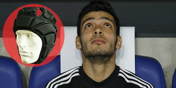 Raúl Jiménez está próximo a regresar a las canchas, pero con un casco especial que no es nada barato.