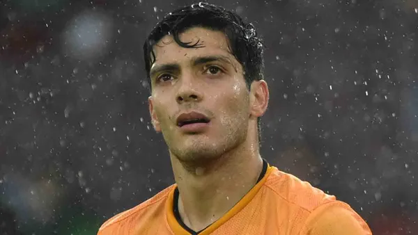 Raúl Jiménez quedó con una impactante marca tras su lesión frente al Arsenal y así se ve.